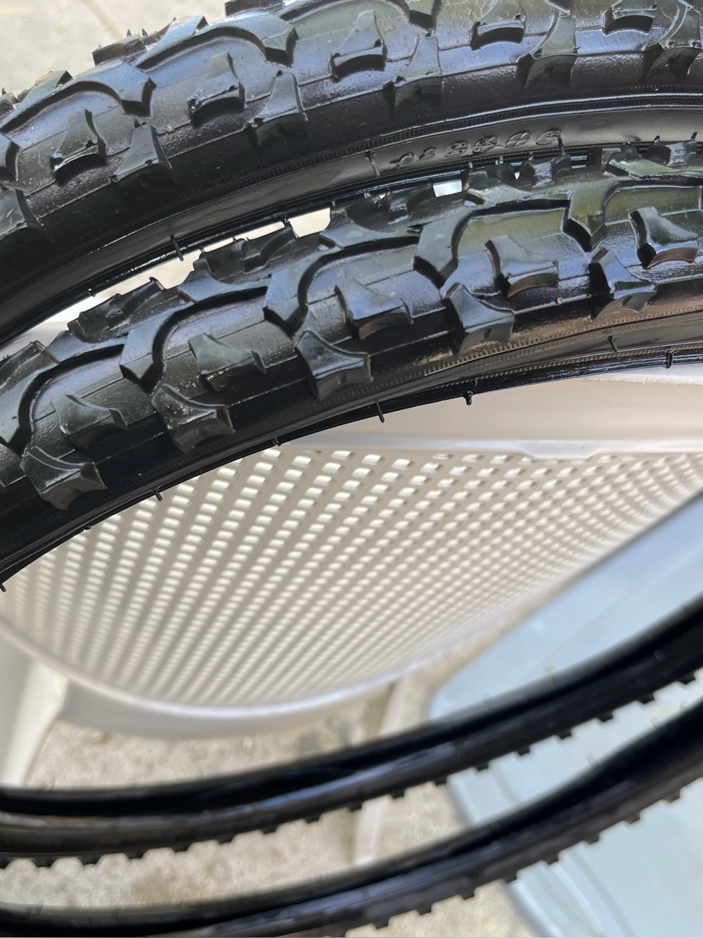 Set of 2 Bicycle 24" x 1.95" Black Wall (2) TIRES… $28.00… ship 5 lbs
